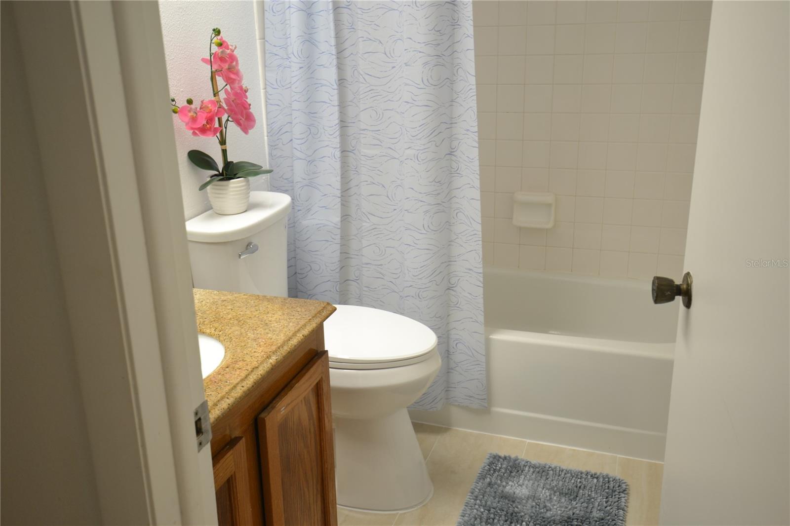 Image 70 of 71 For 209 Woodlake Wynde