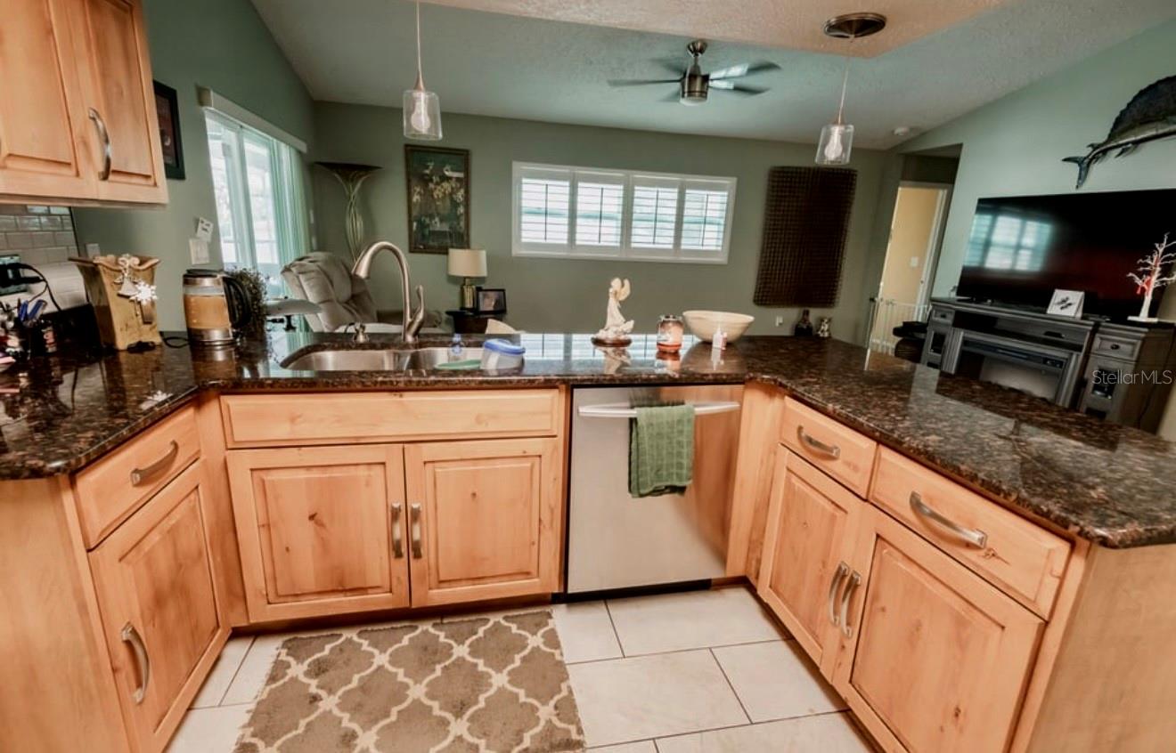 Image 14 of 59 For 4434 Dewey Drive