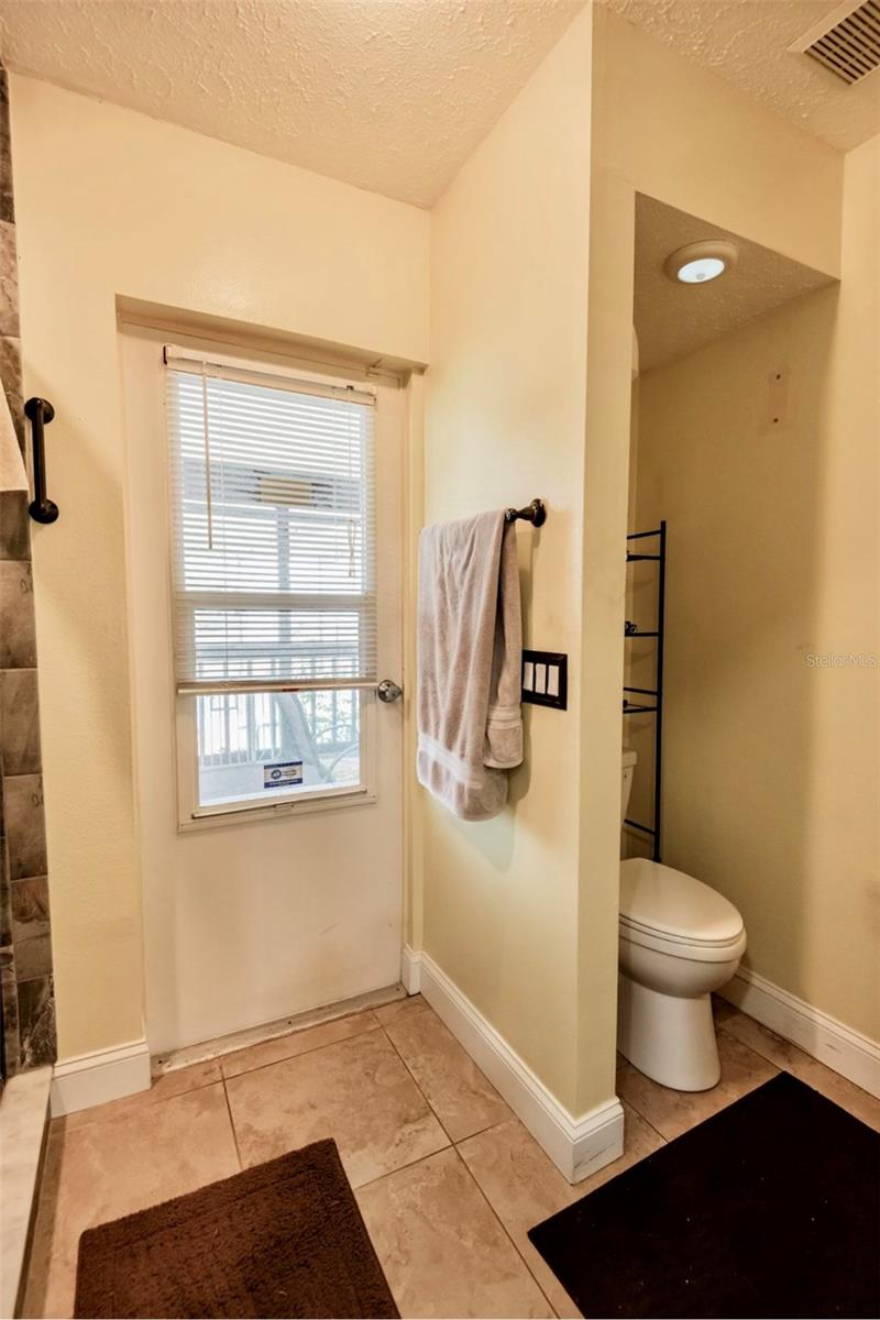 Image 34 of 59 For 4434 Dewey Drive