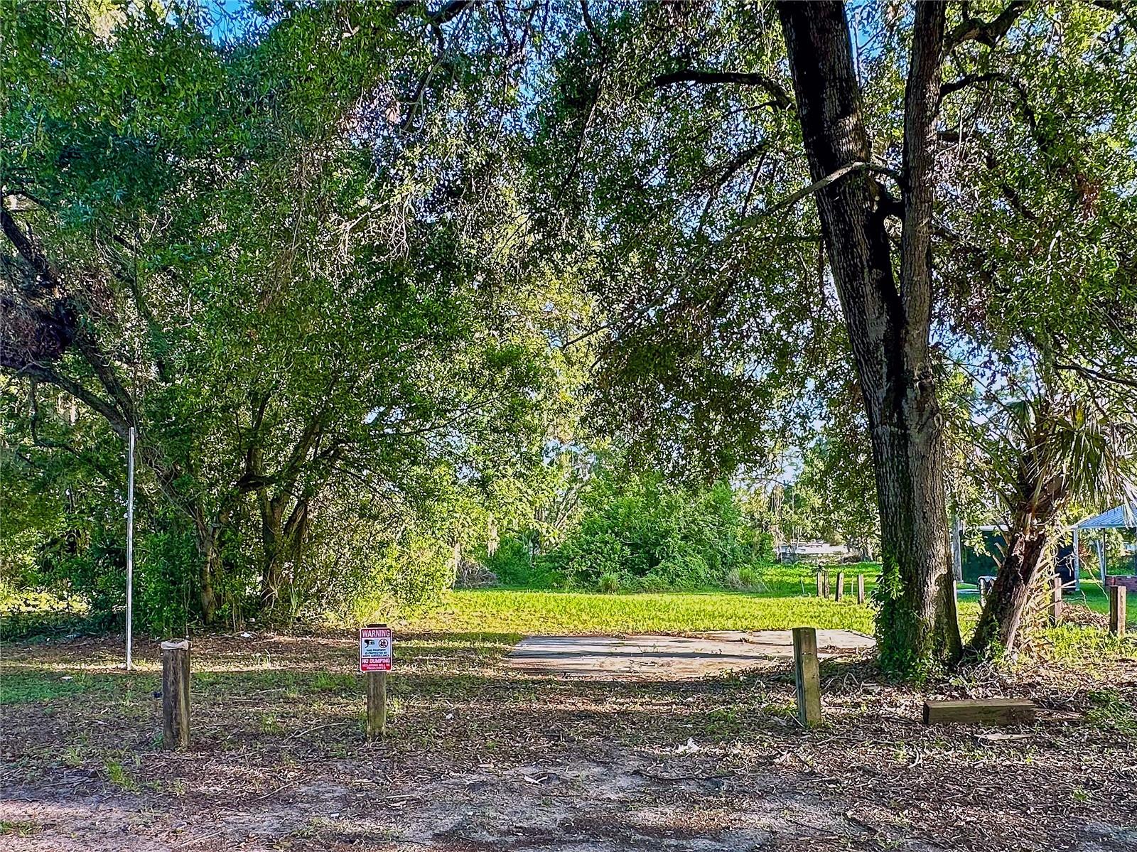 Image 5 of 10 For 3607 North Bay Street