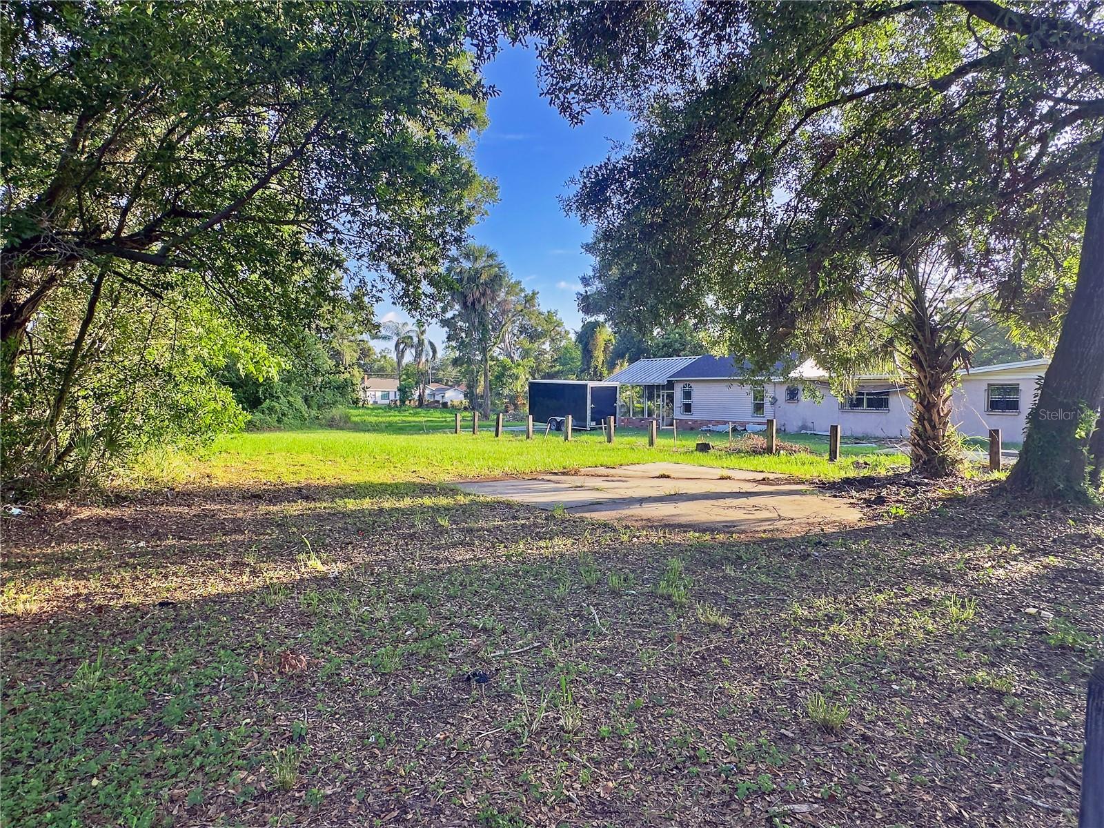 Image 6 of 10 For 3607 North Bay Street