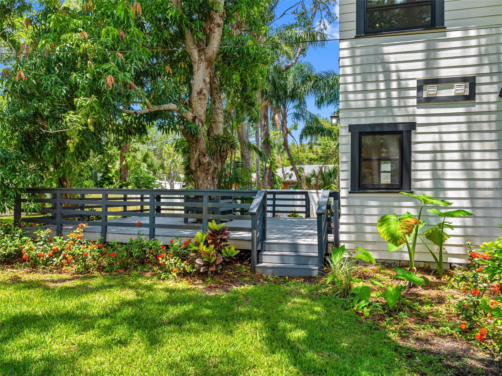 Image 9 of 53 For 5518 21st Avenue S
