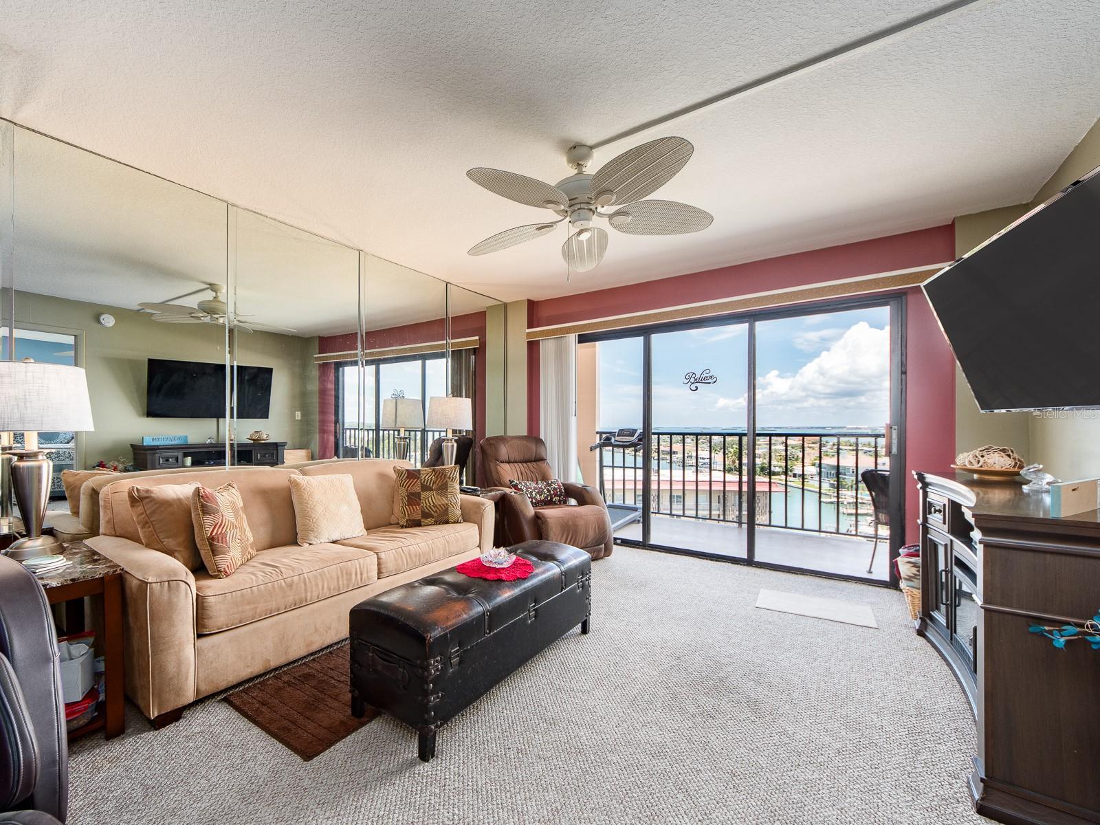 Image 12 of 51 For 51 Island Way 800