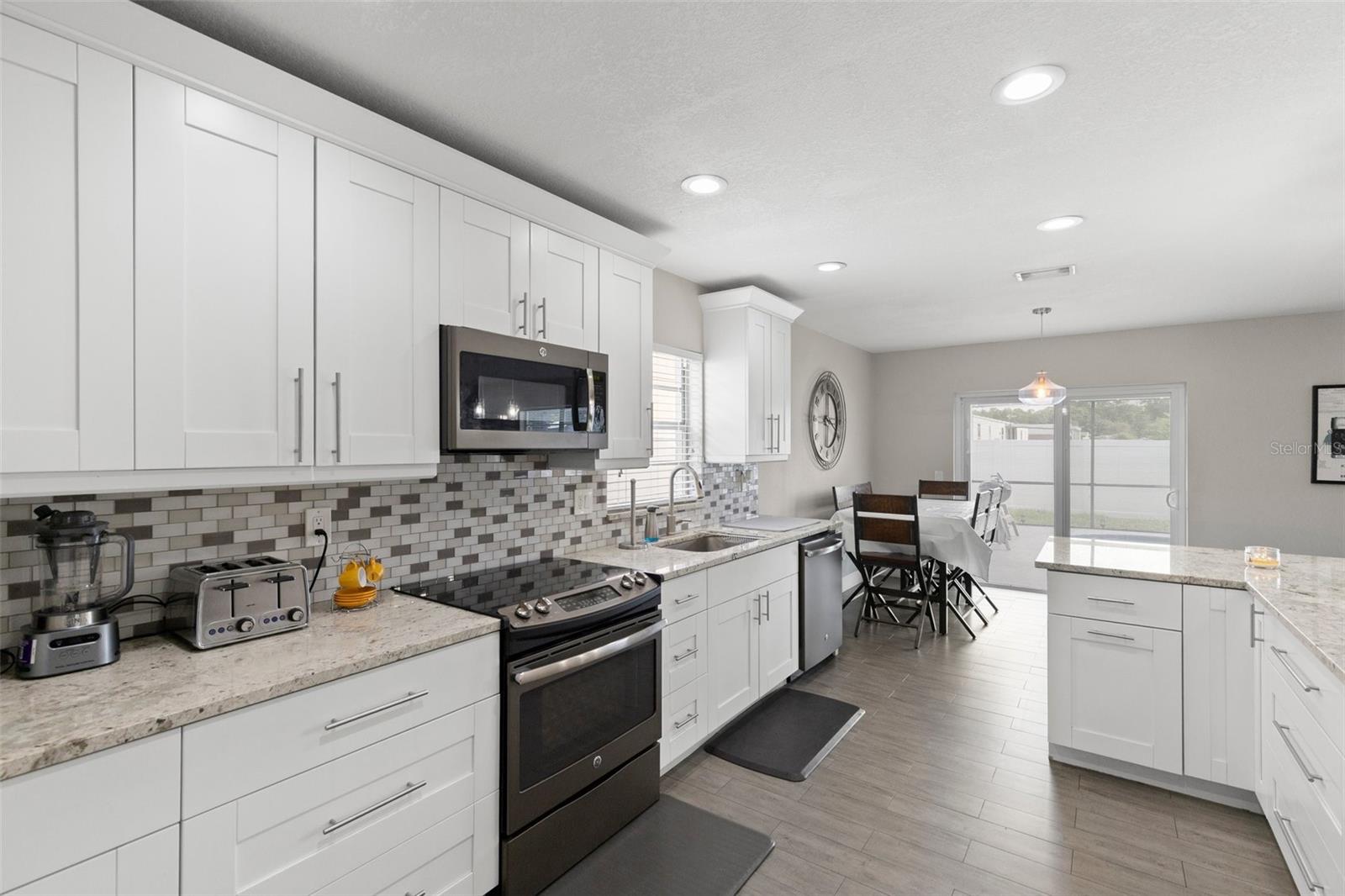 Image 16 of 28 For 9105 Camino Villa Boulevard