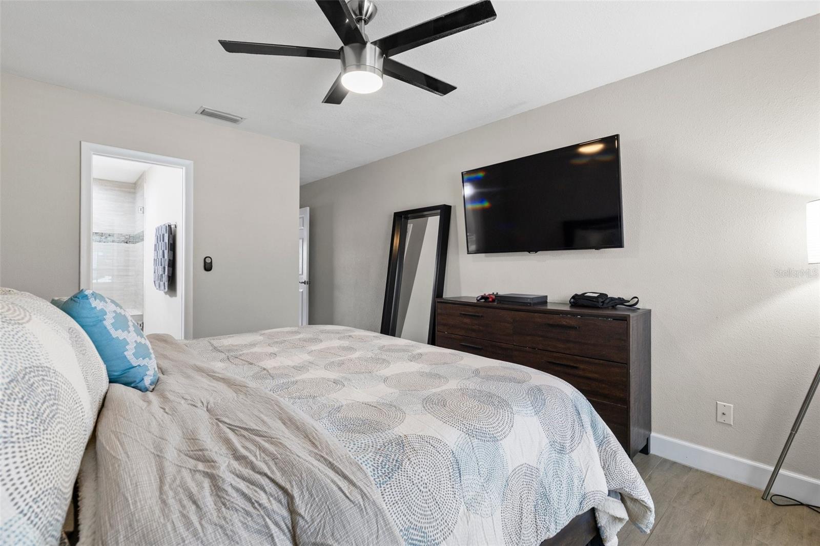 Image 19 of 28 For 9105 Camino Villa Boulevard