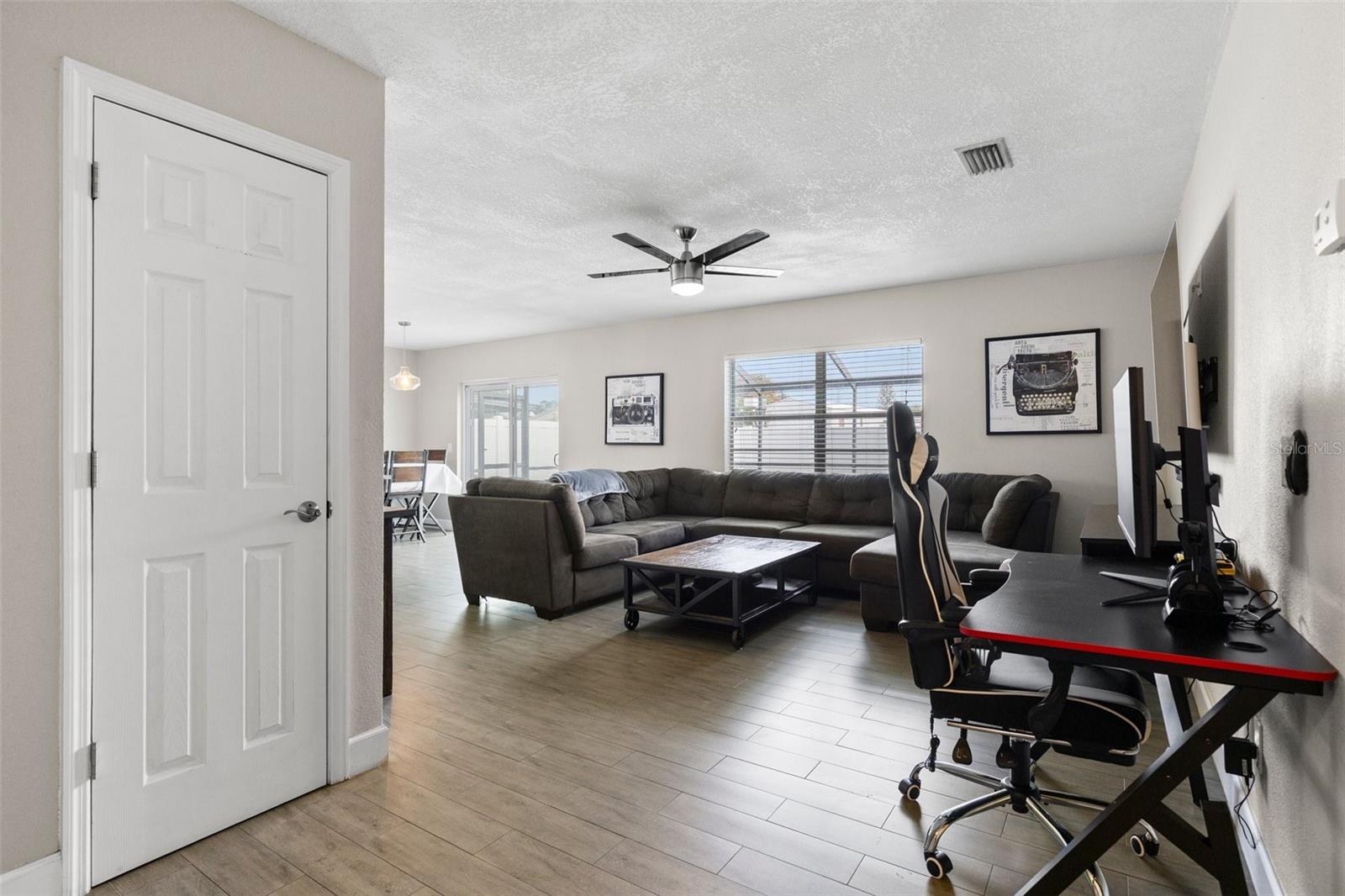 Image 5 of 28 For 9105 Camino Villa Boulevard