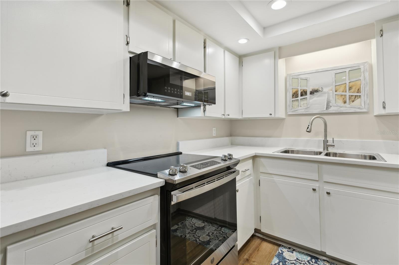 Image 6 of 22 For 4510 Overlook Drive Ne 224