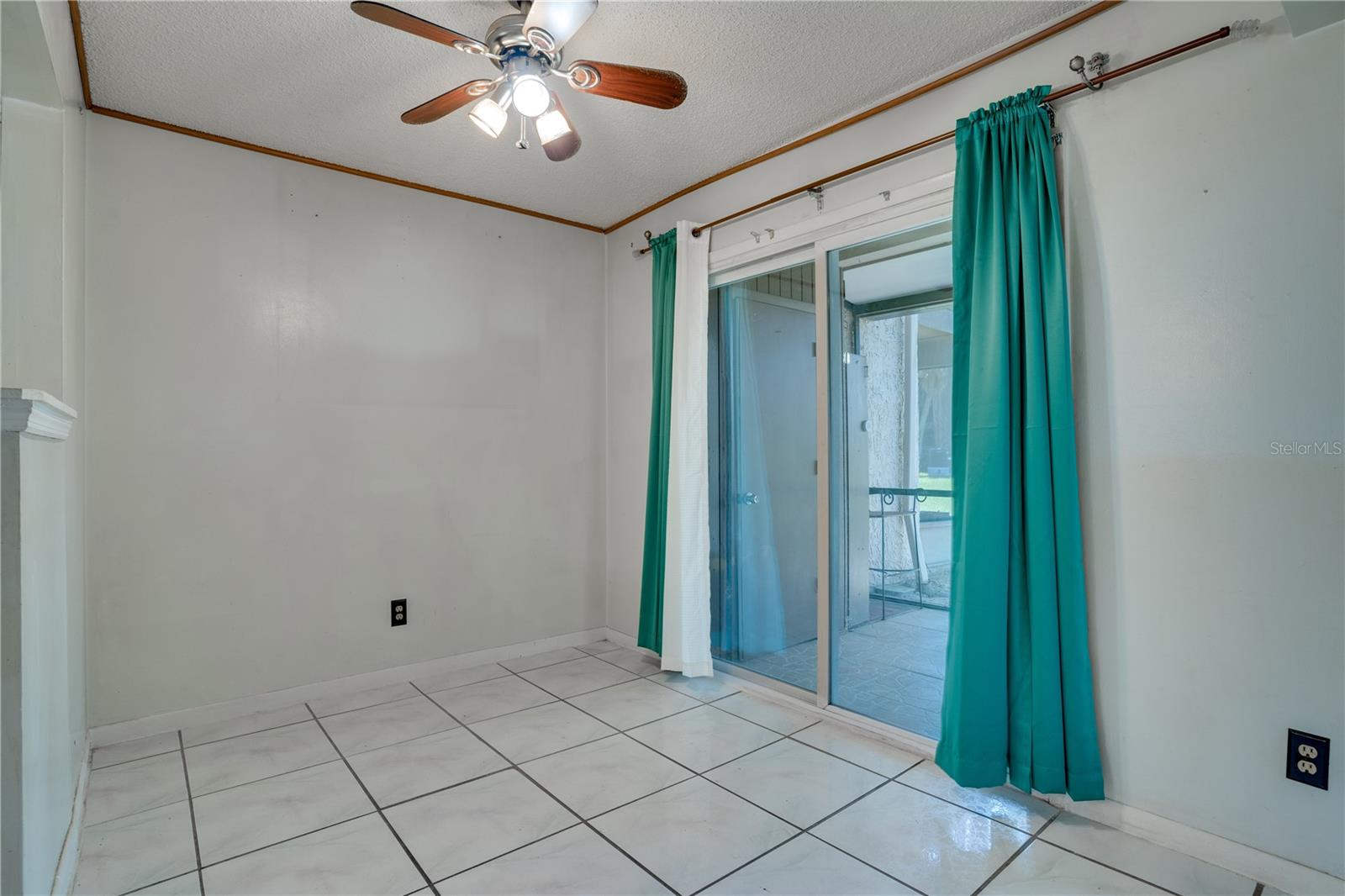 Image 10 of 43 For 6338 Newtown Circle 38a6