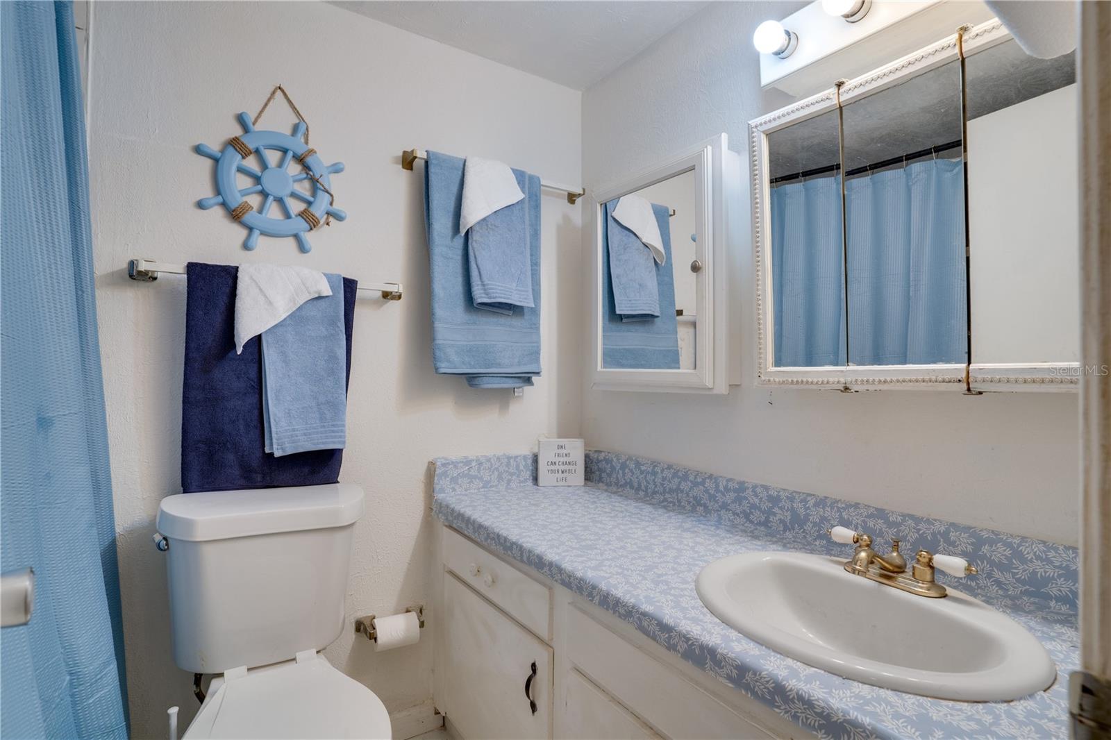 Image 21 of 43 For 6338 Newtown Circle 38a6