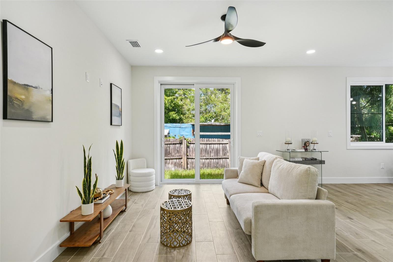 Image 10 of 52 For 12240 Land Street