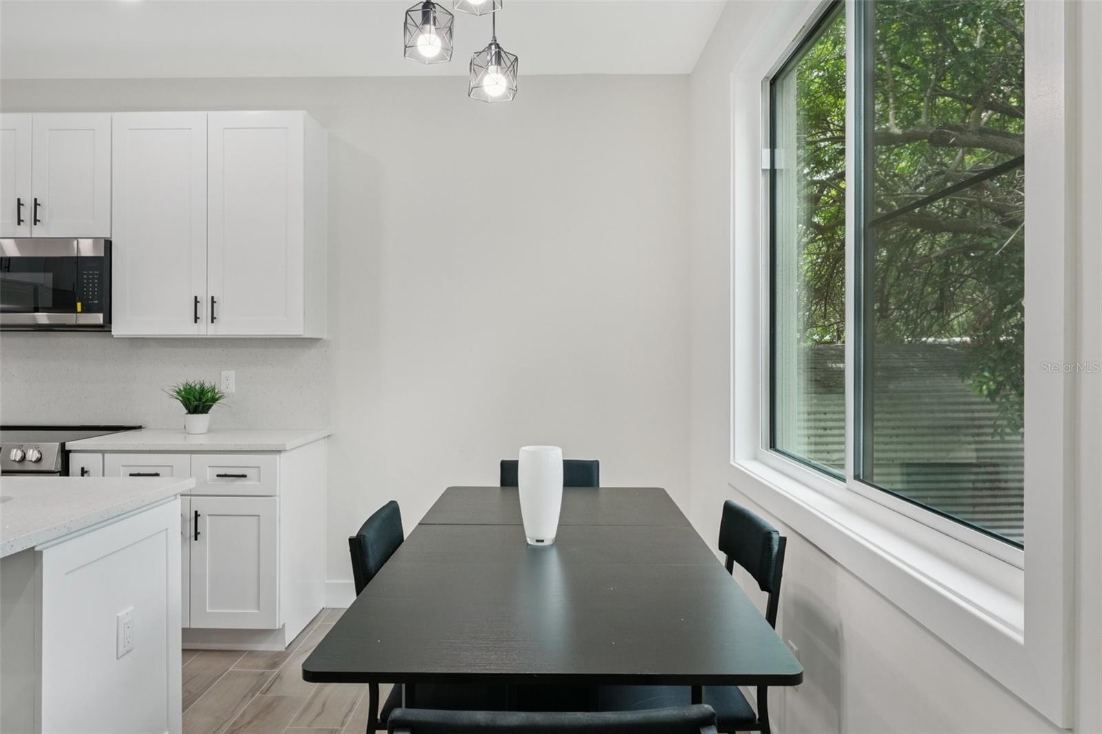 Image 15 of 47 For 12236 Land Street