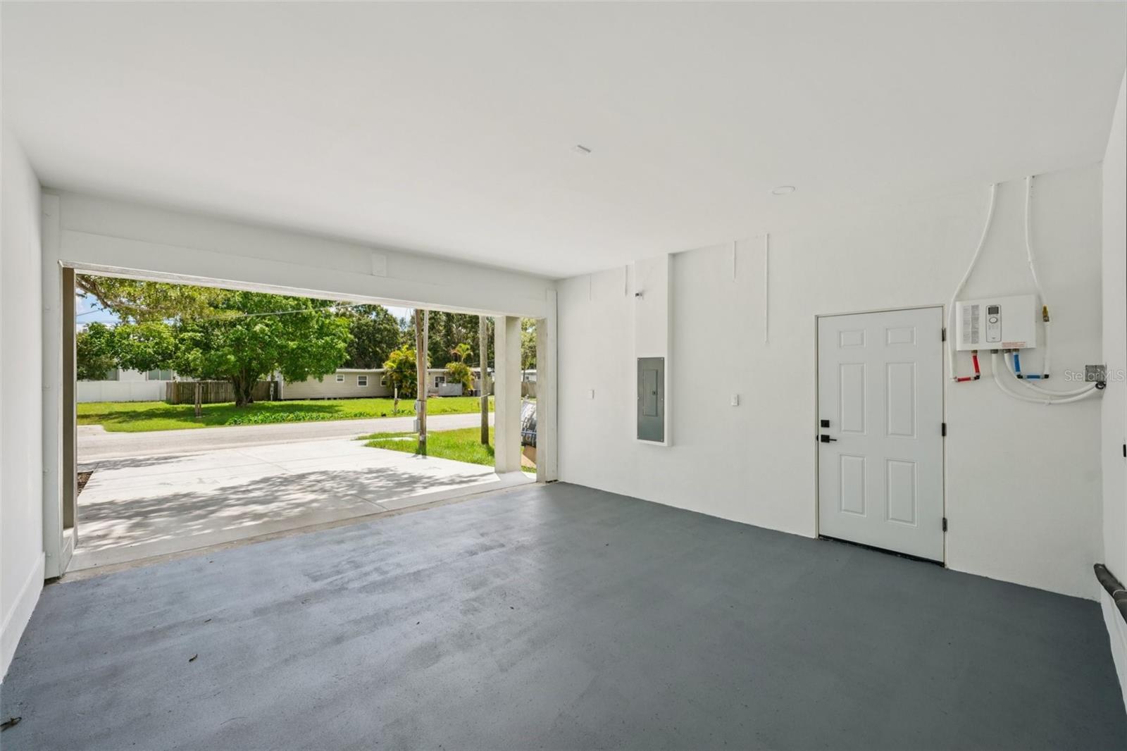 Image 4 of 47 For 12236 Land Street