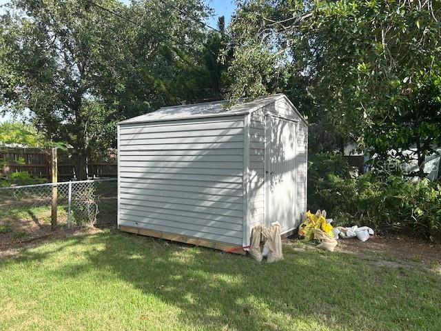 Image 14 of 17 For 6814 Gabrielle Street