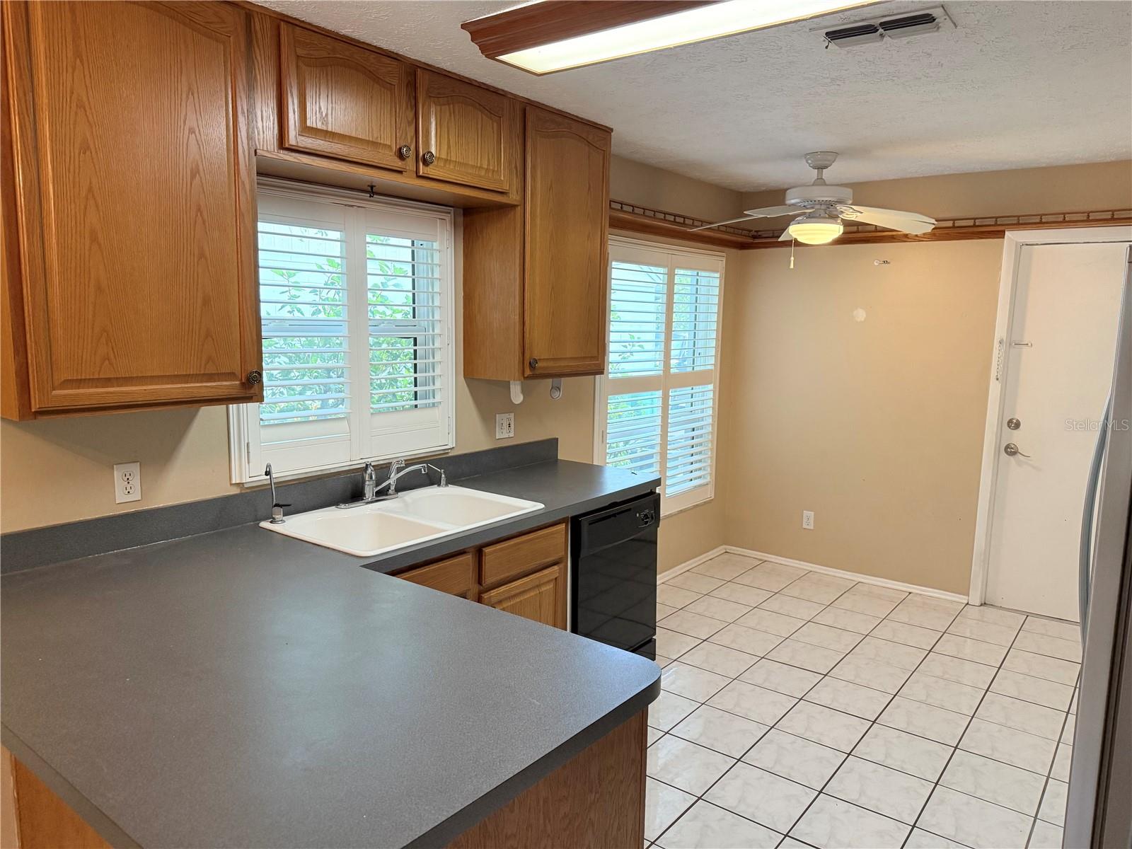 Image 3 of 17 For 6814 Gabrielle Street