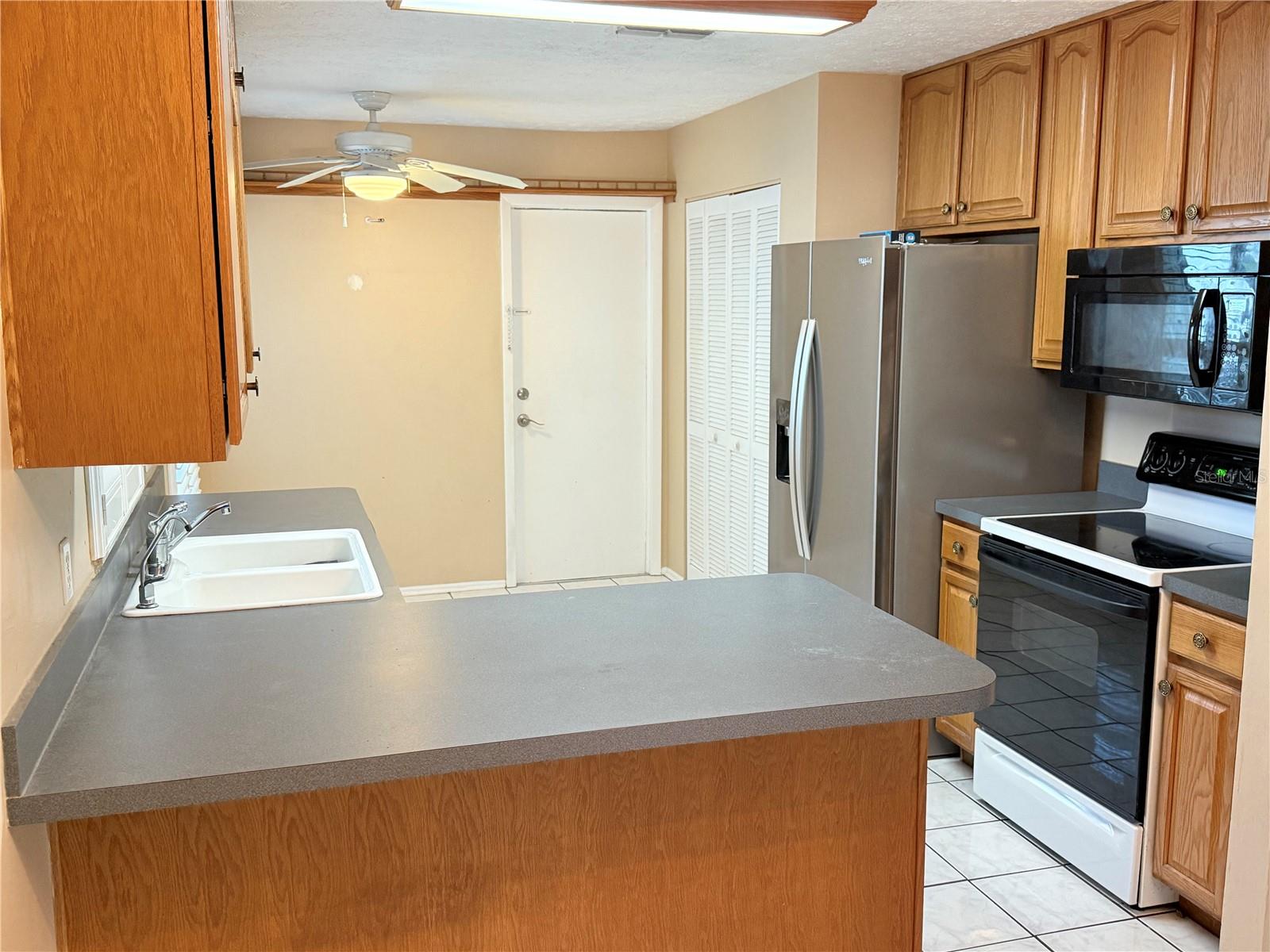 Image 4 of 17 For 6814 Gabrielle Street