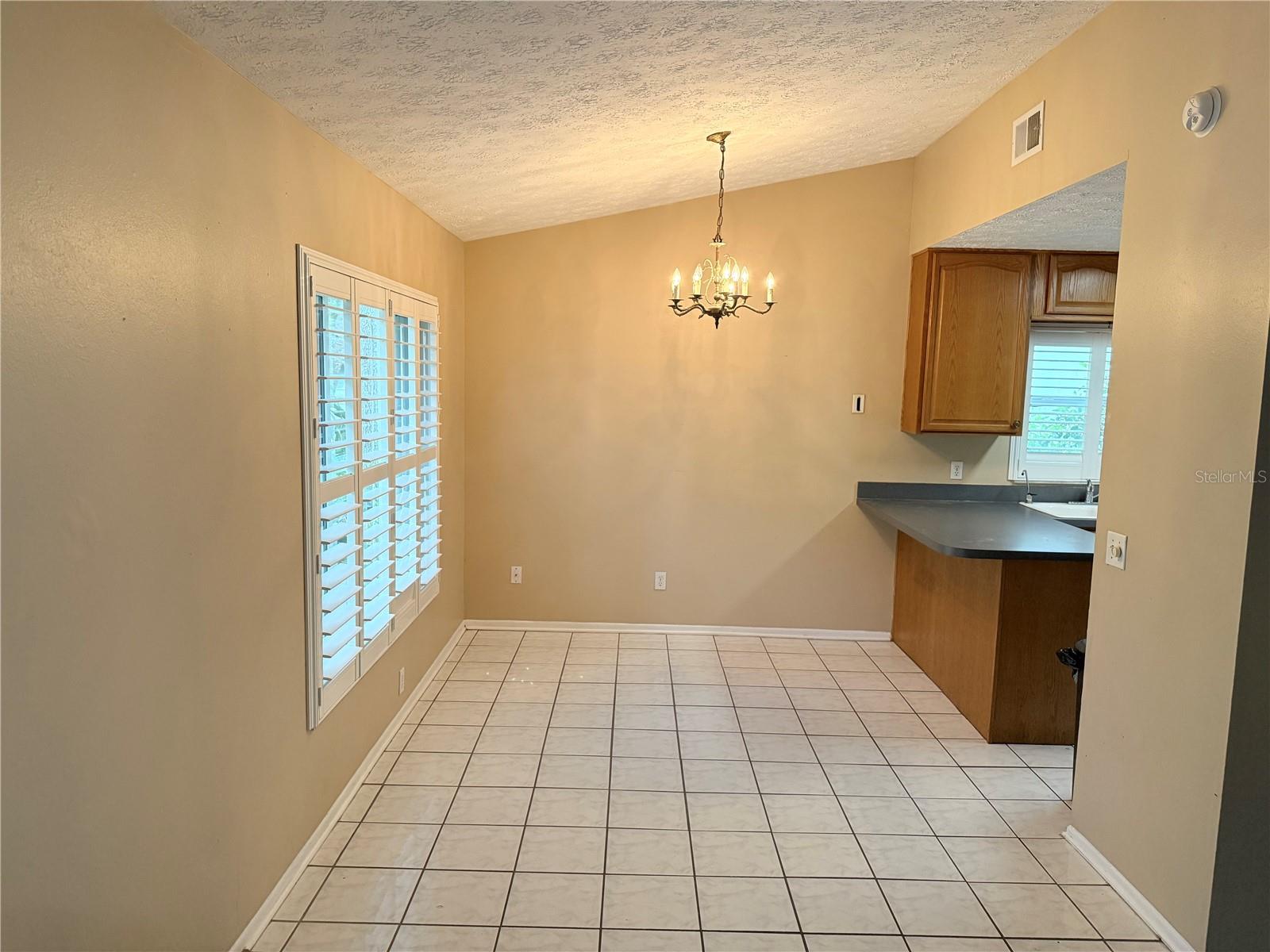 Image 5 of 17 For 6814 Gabrielle Street