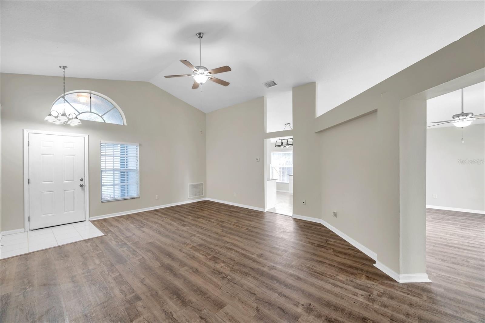 Image 11 of 41 For 243 Chardonnay Place