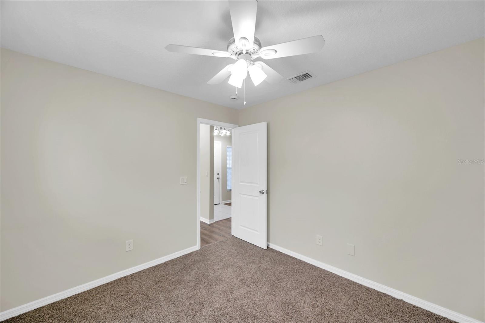 Image 13 of 41 For 243 Chardonnay Place