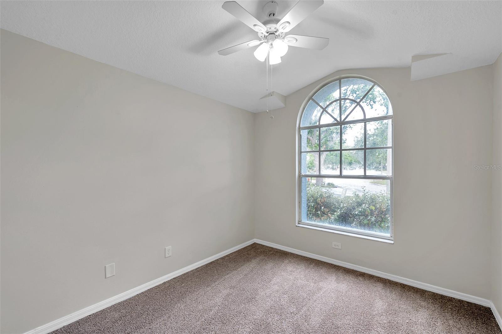 Image 16 of 41 For 243 Chardonnay Place