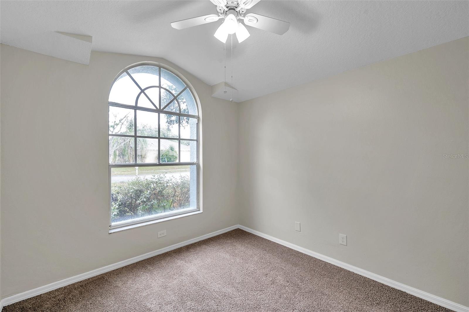 Image 17 of 41 For 243 Chardonnay Place