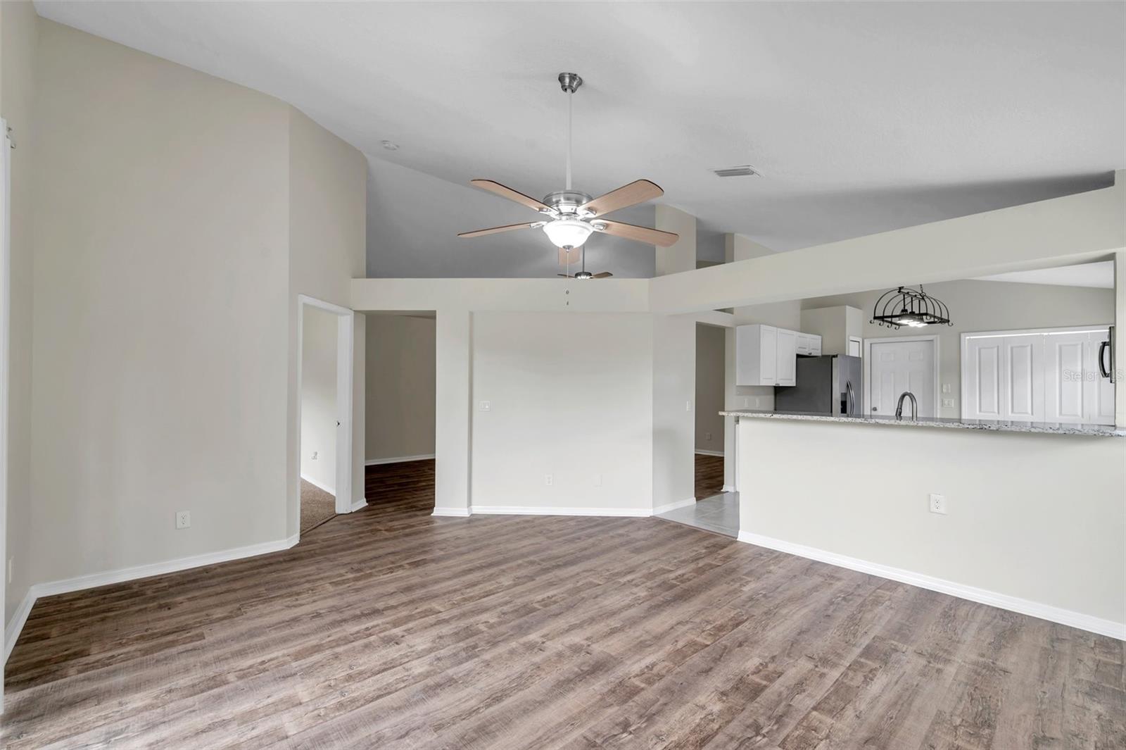 Image 32 of 41 For 243 Chardonnay Place