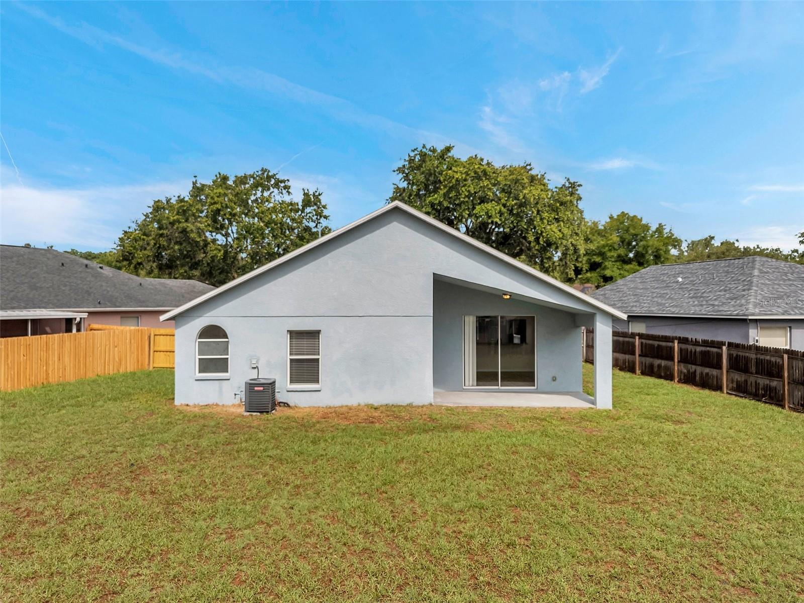Image 6 of 41 For 243 Chardonnay Place