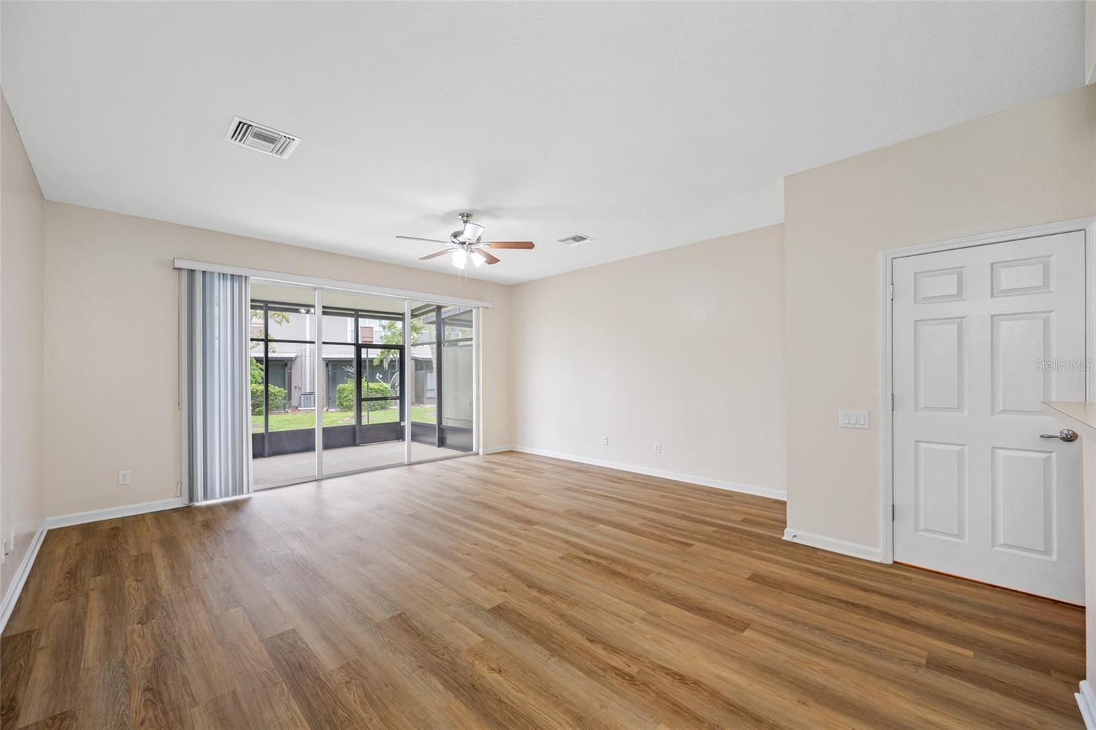 Listing photo id 11 for 10208 Westpark Preserve Boulevard