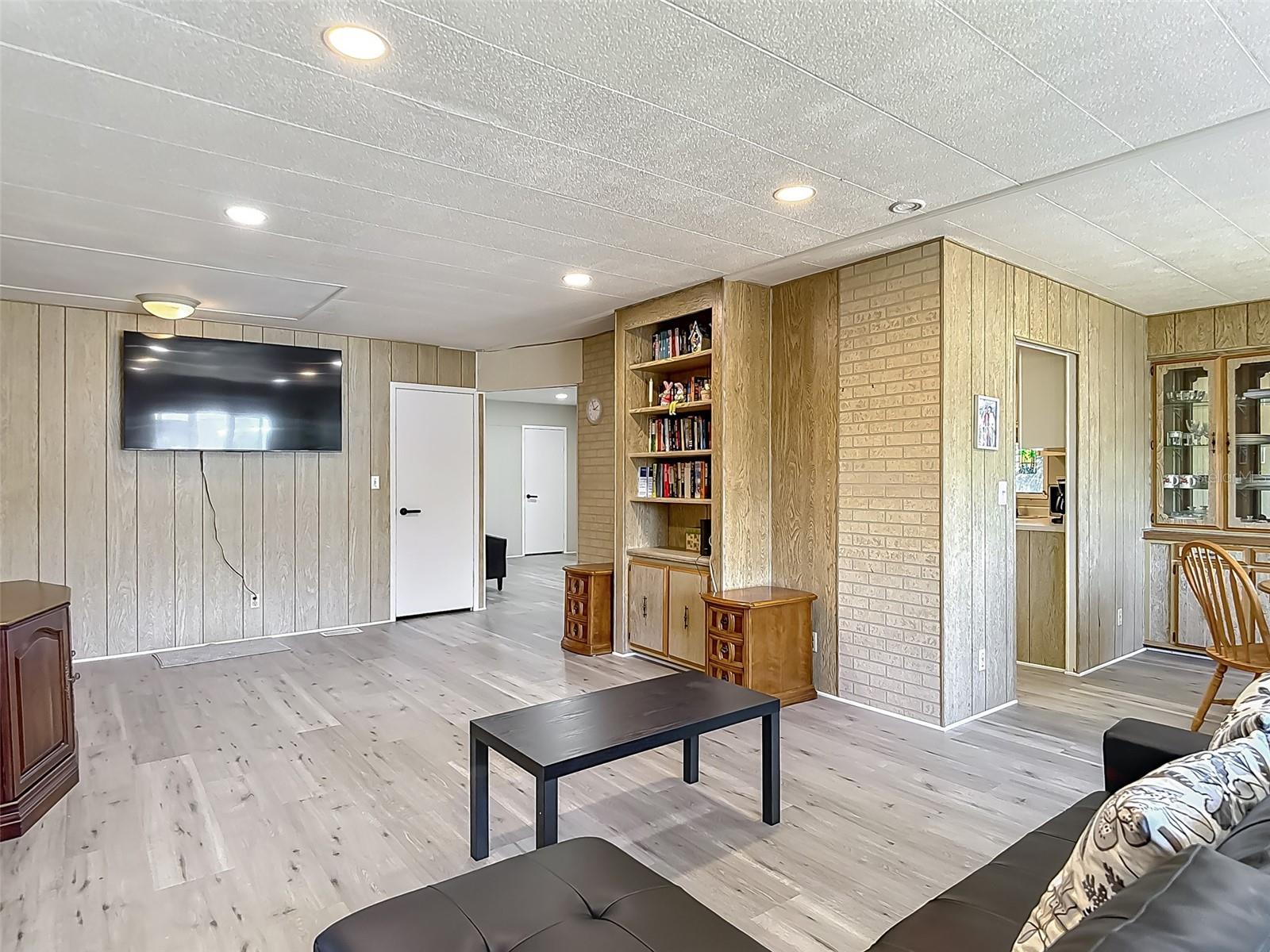 Image 8 of 42 For 5806 Portsmouth Drive