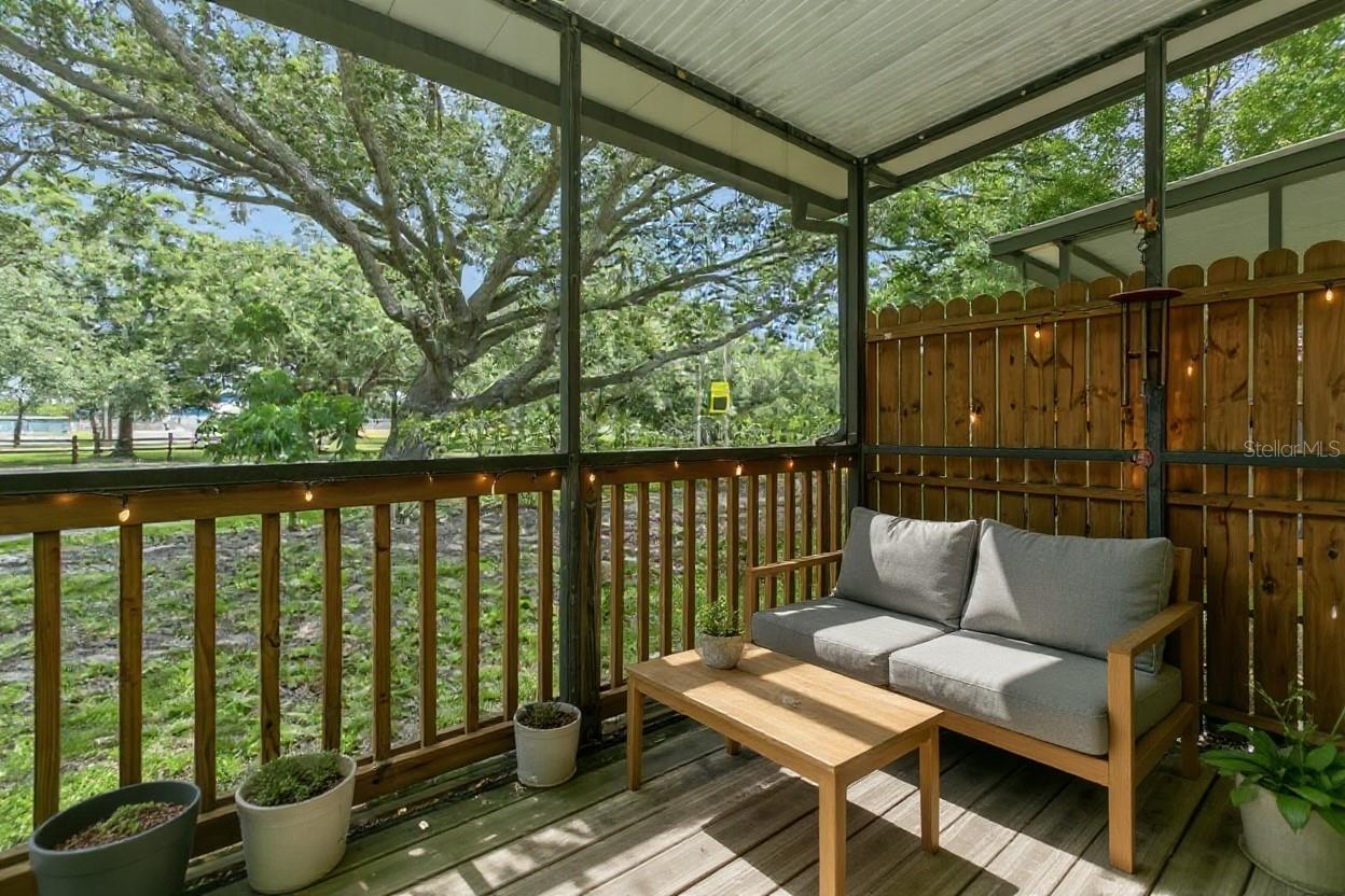 Image 15 of 17 For 6263 93rd Terrace N 4202
