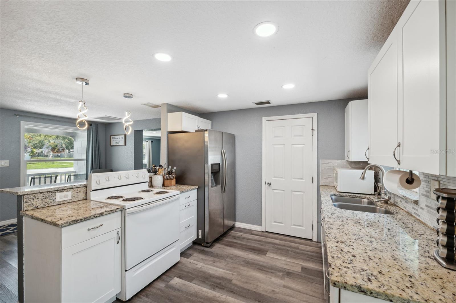 Image 12 of 40 For 8897 54th Street N