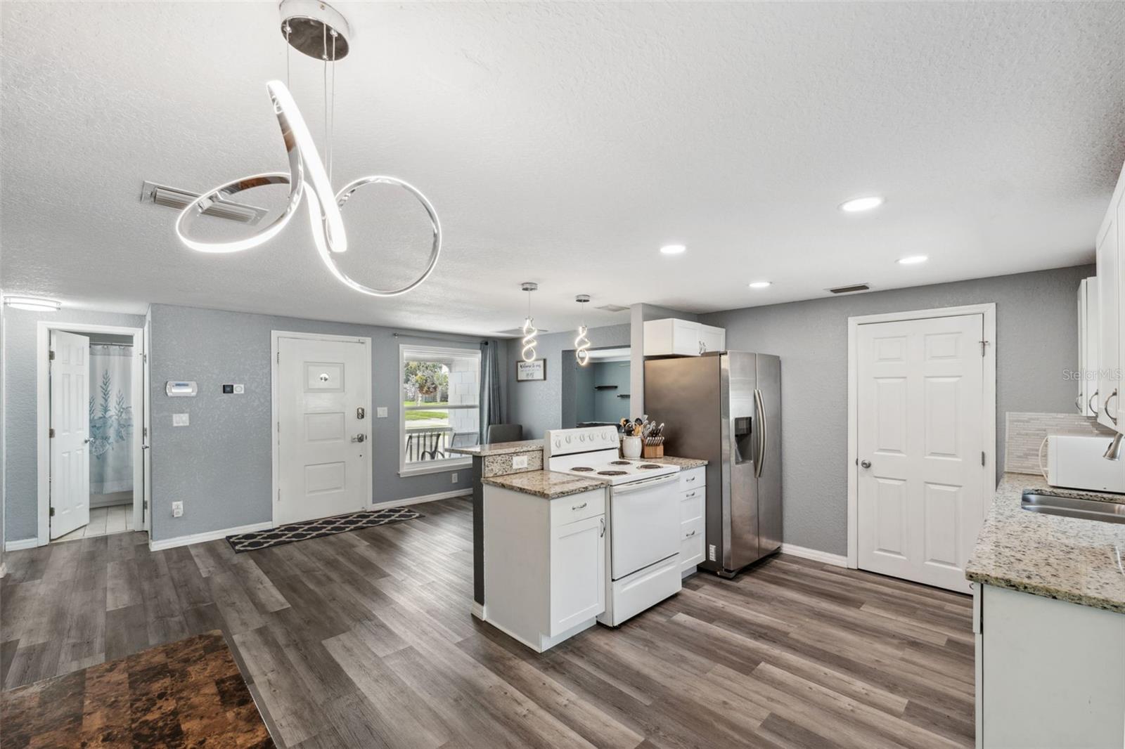 Image 13 of 40 For 8897 54th Street N