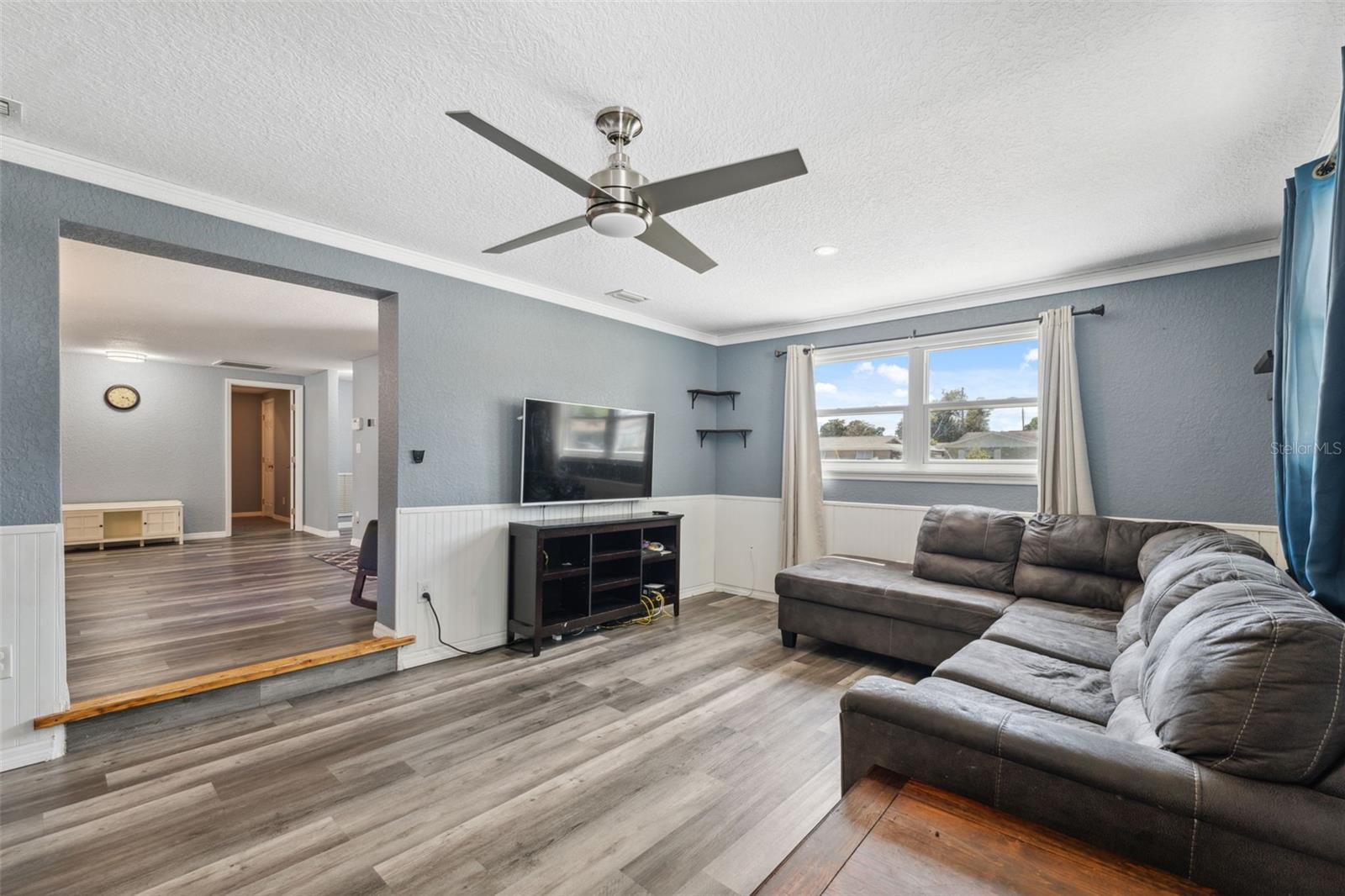 Image 16 of 40 For 8897 54th Street N