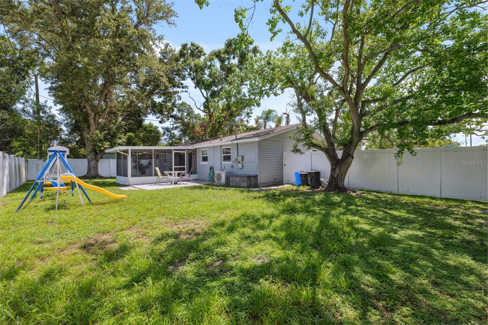 Image 29 of 40 For 8897 54th Street N