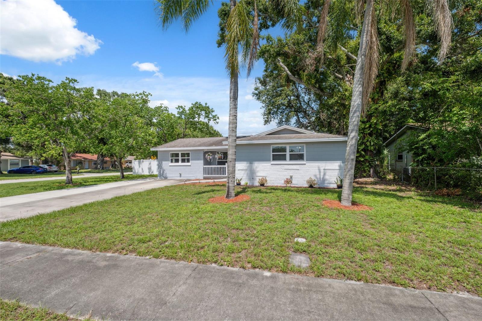 Image 4 of 40 For 8897 54th Street N