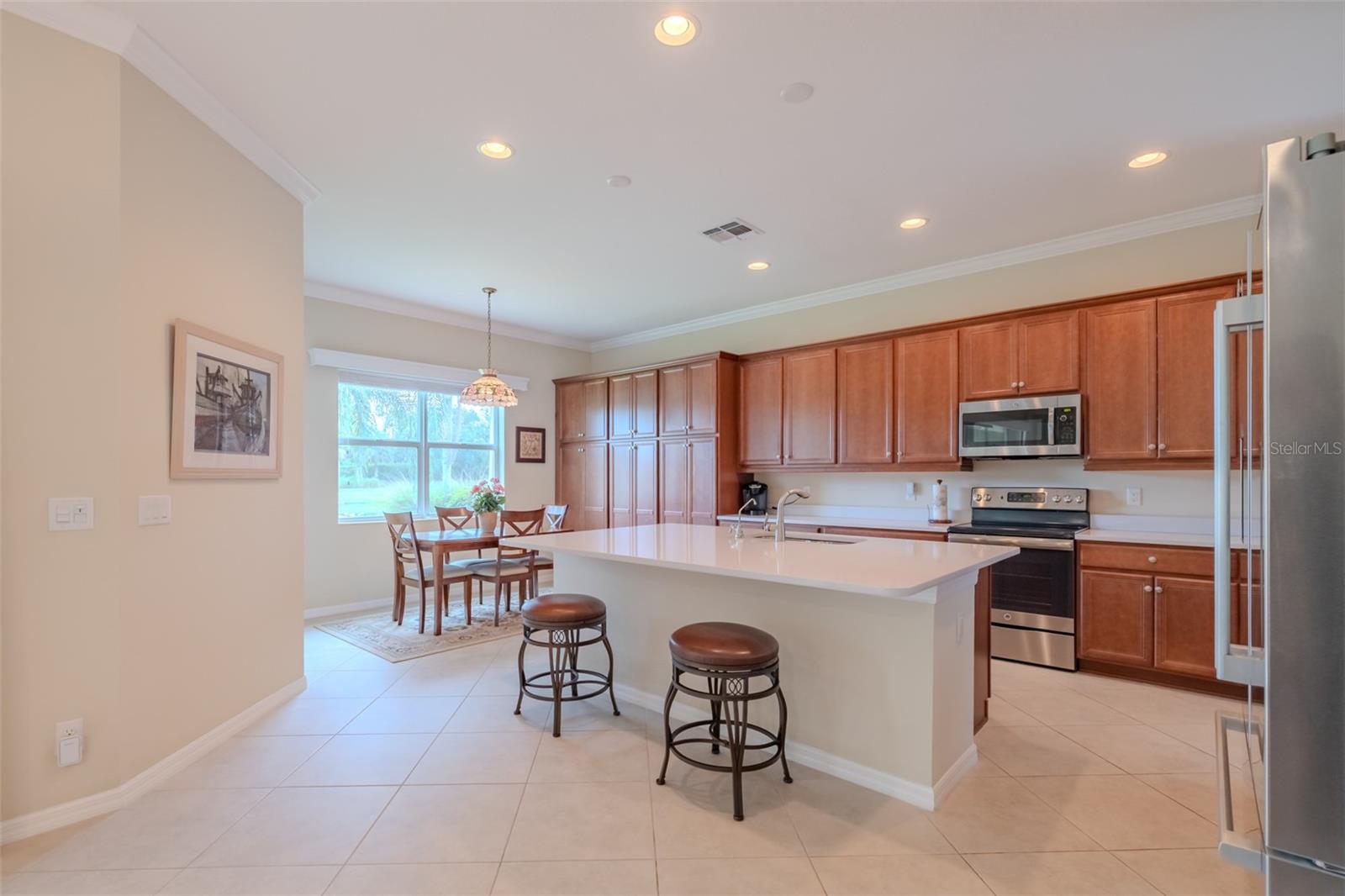 Image 19 of 96 For 15937 Cape Coral Drive