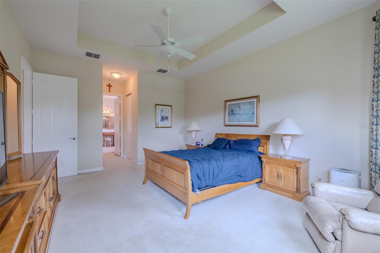 Image 28 of 96 For 15937 Cape Coral Drive