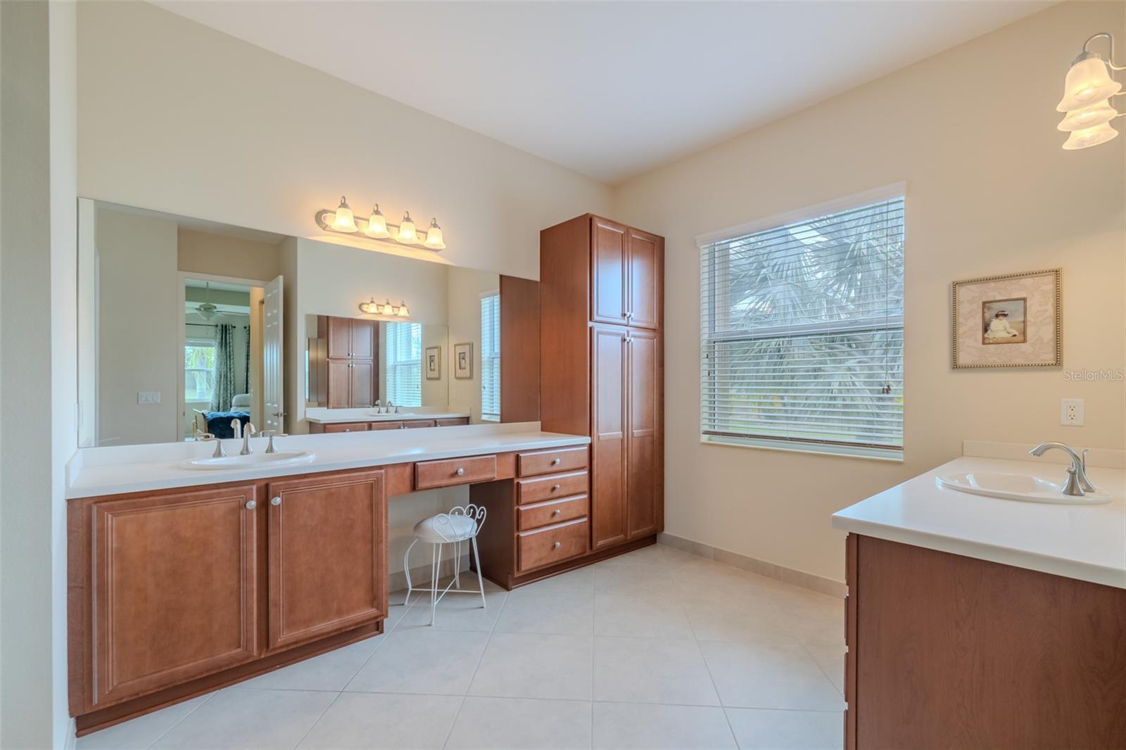 Image 30 of 96 For 15937 Cape Coral Drive