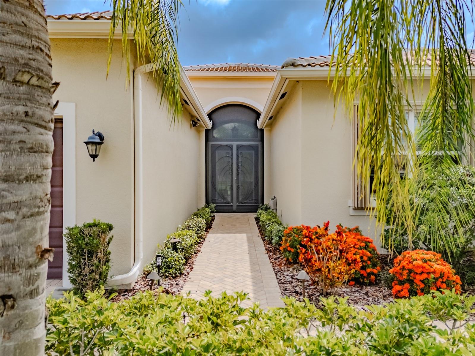 Image 4 of 96 For 15937 Cape Coral Drive