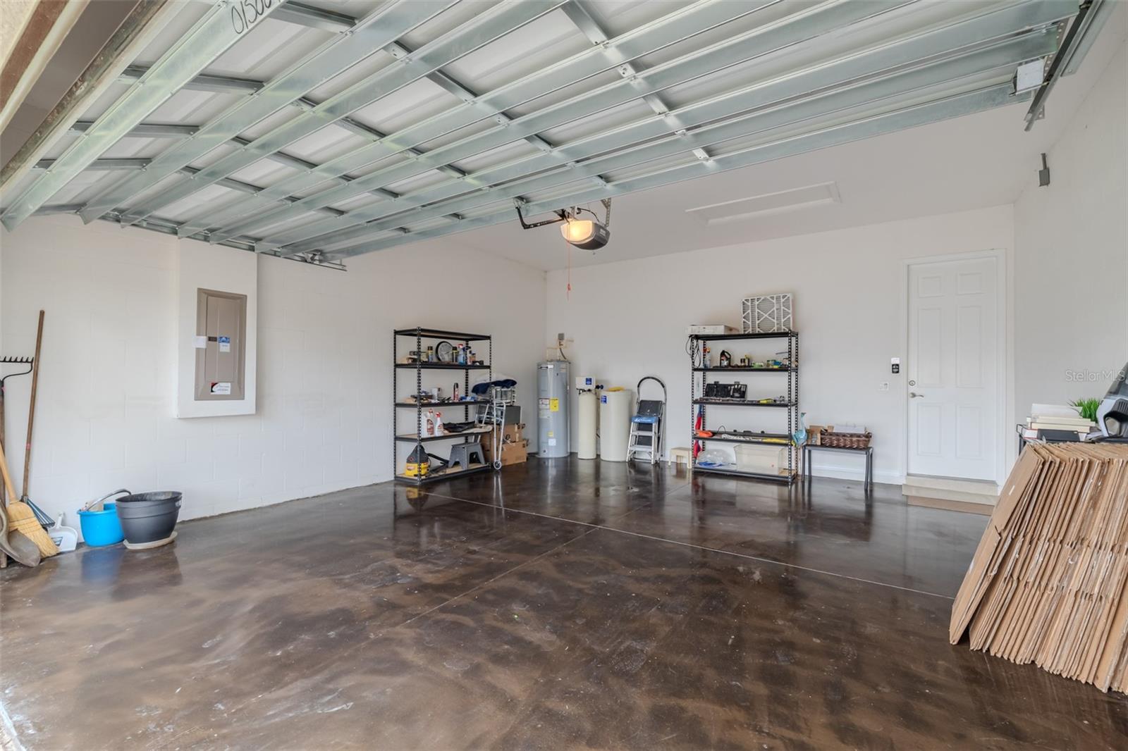 Image 42 of 96 For 15937 Cape Coral Drive