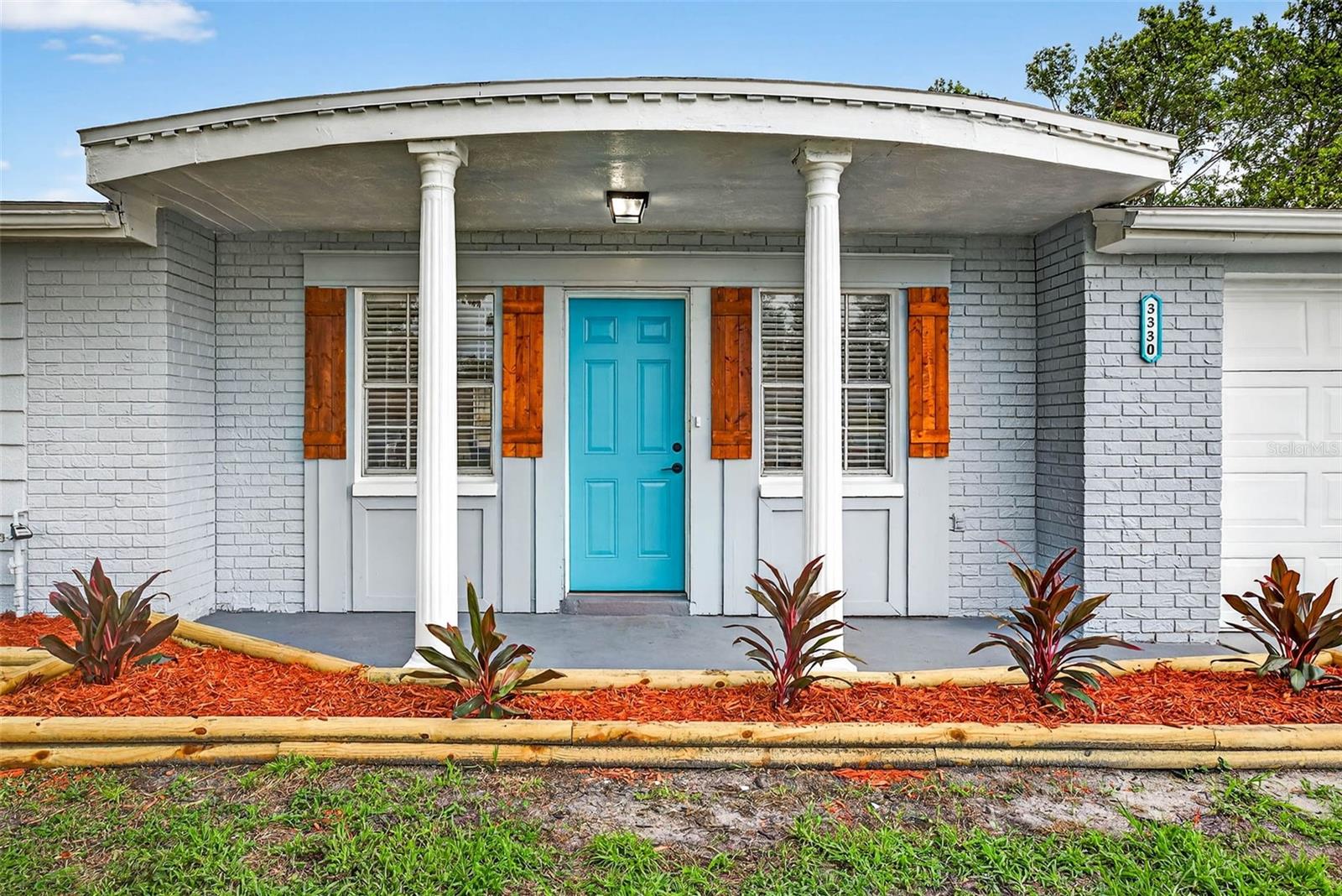 Listing photo id 0 for 3330 Rock Royal Drive