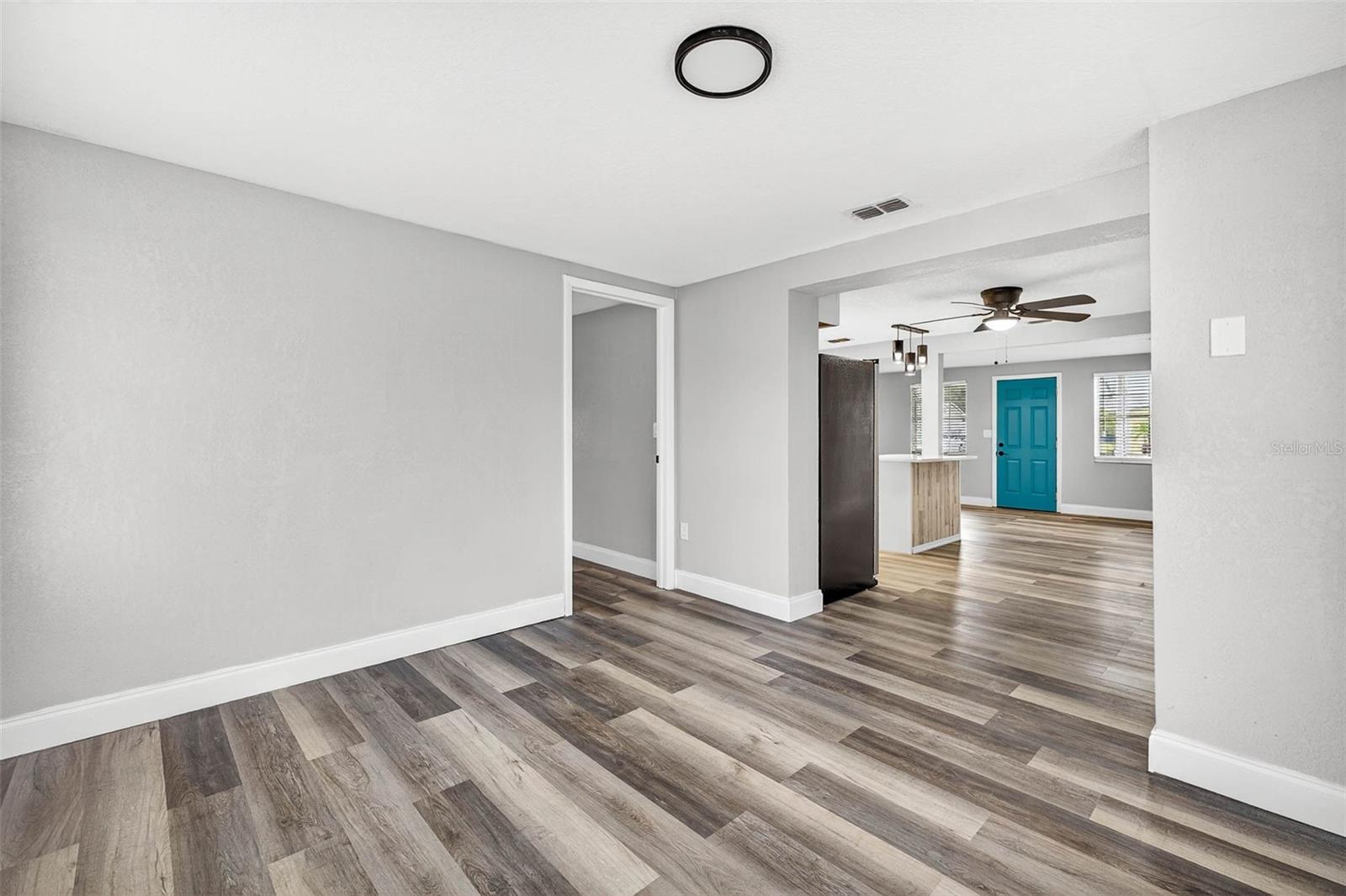 Listing photo id 5 for 3330 Rock Royal Drive