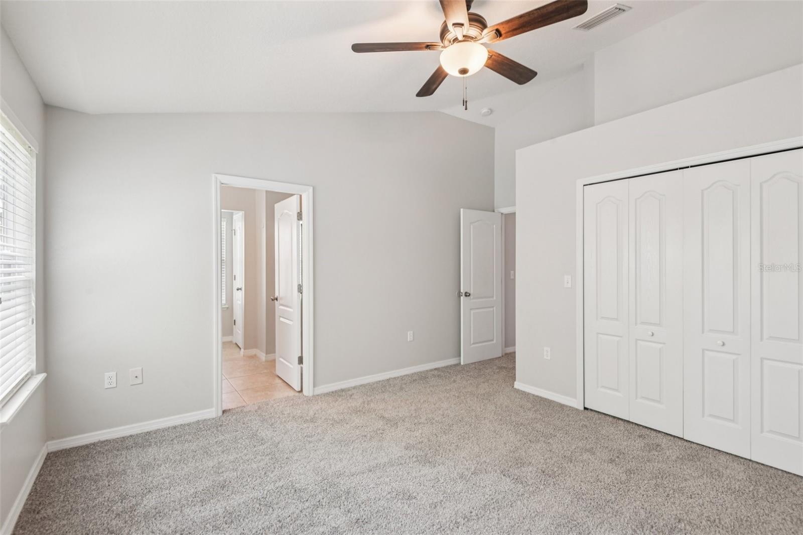 Image 21 of 41 For 7001 Interbay Boulevard 203