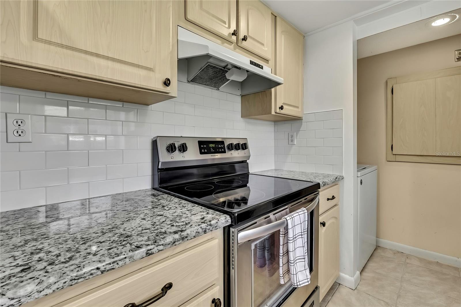 Image 8 of 21 For 57 Douglas Street 105