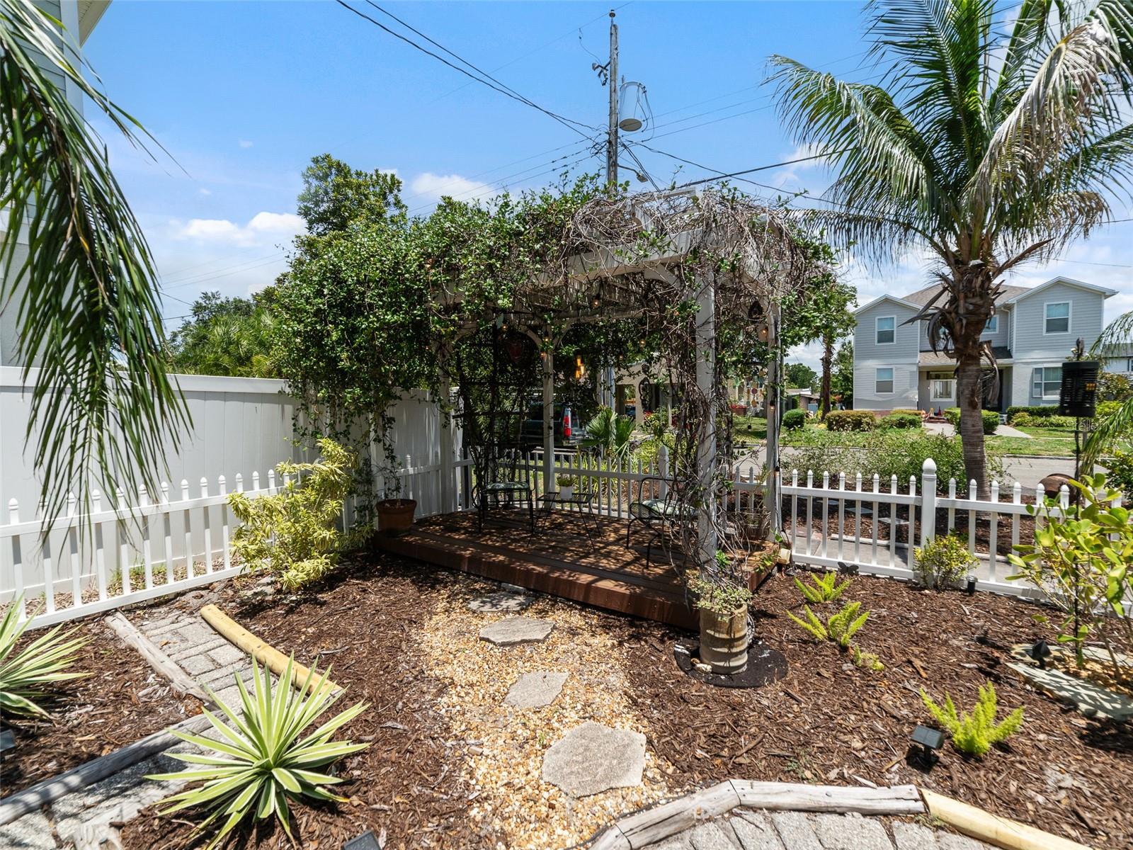 Image 3 of 88 For 2504 North A Street A