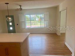 Image 13 of 38 For 719 37th Avenue Ne
