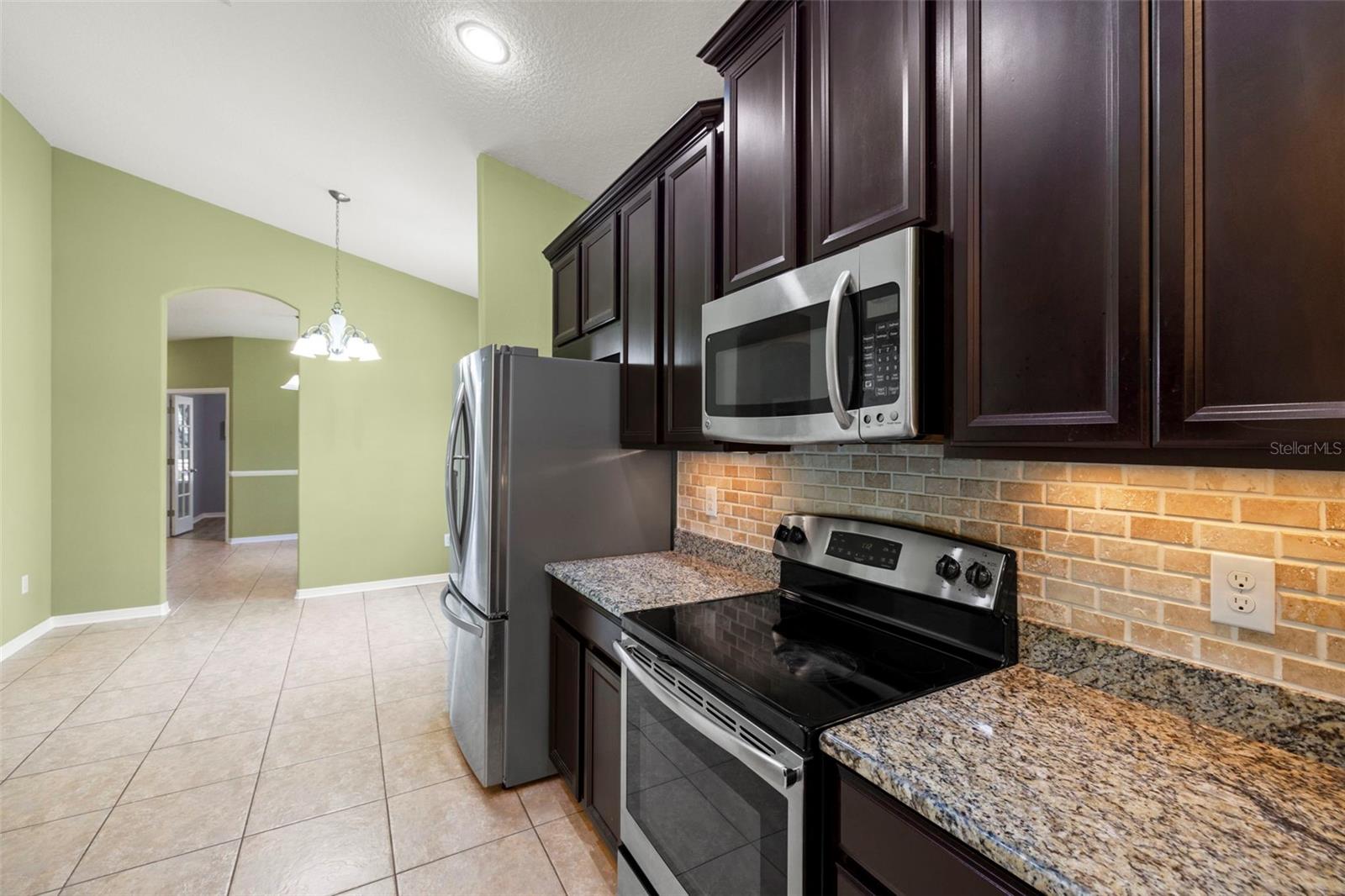Image 6 of 47 For 8709 Deep Maple Drive