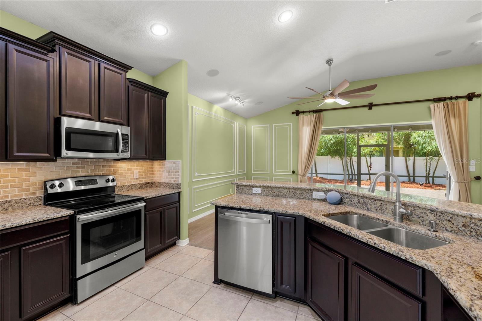 Image 7 of 47 For 8709 Deep Maple Drive