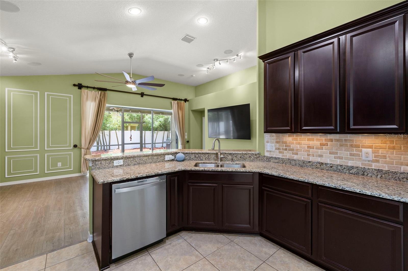 Image 8 of 47 For 8709 Deep Maple Drive