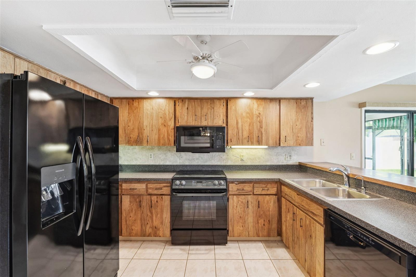 Image 13 of 41 For 12156 Meadowbrook Lane