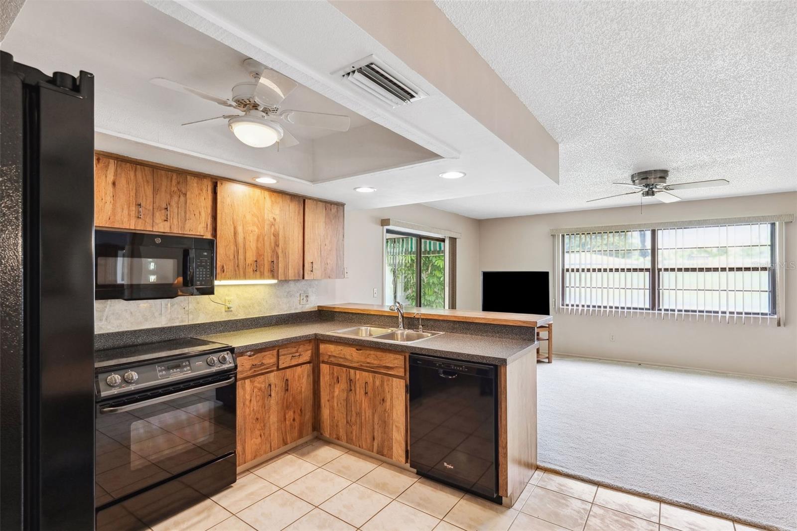 Image 14 of 41 For 12156 Meadowbrook Lane